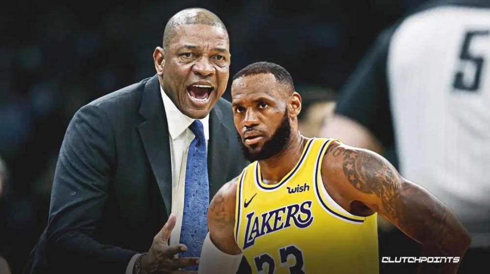  76人不敌魔术恩比德怒批裁判判罚  